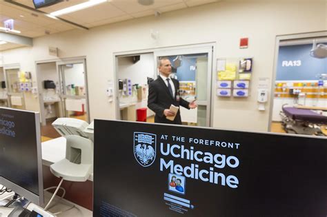 university of chicago emergency room wait times